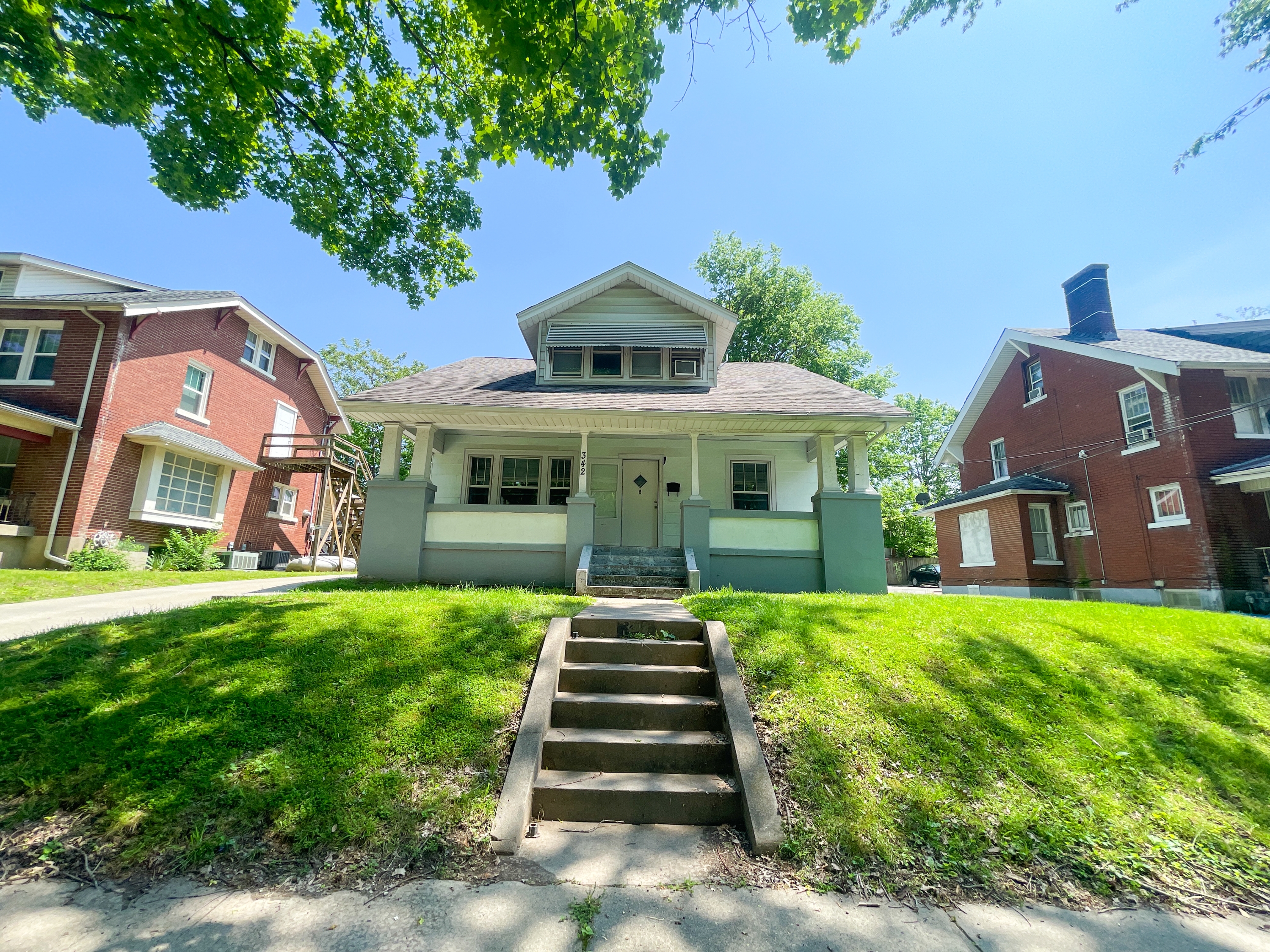 342 N Park Ave, 1